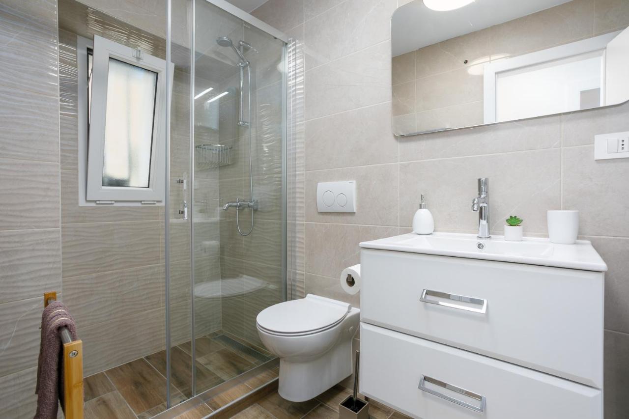 Apartment Ivana Малинска Екстериор снимка